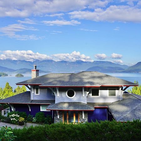 Blue House Hotel Gibsons Exterior photo